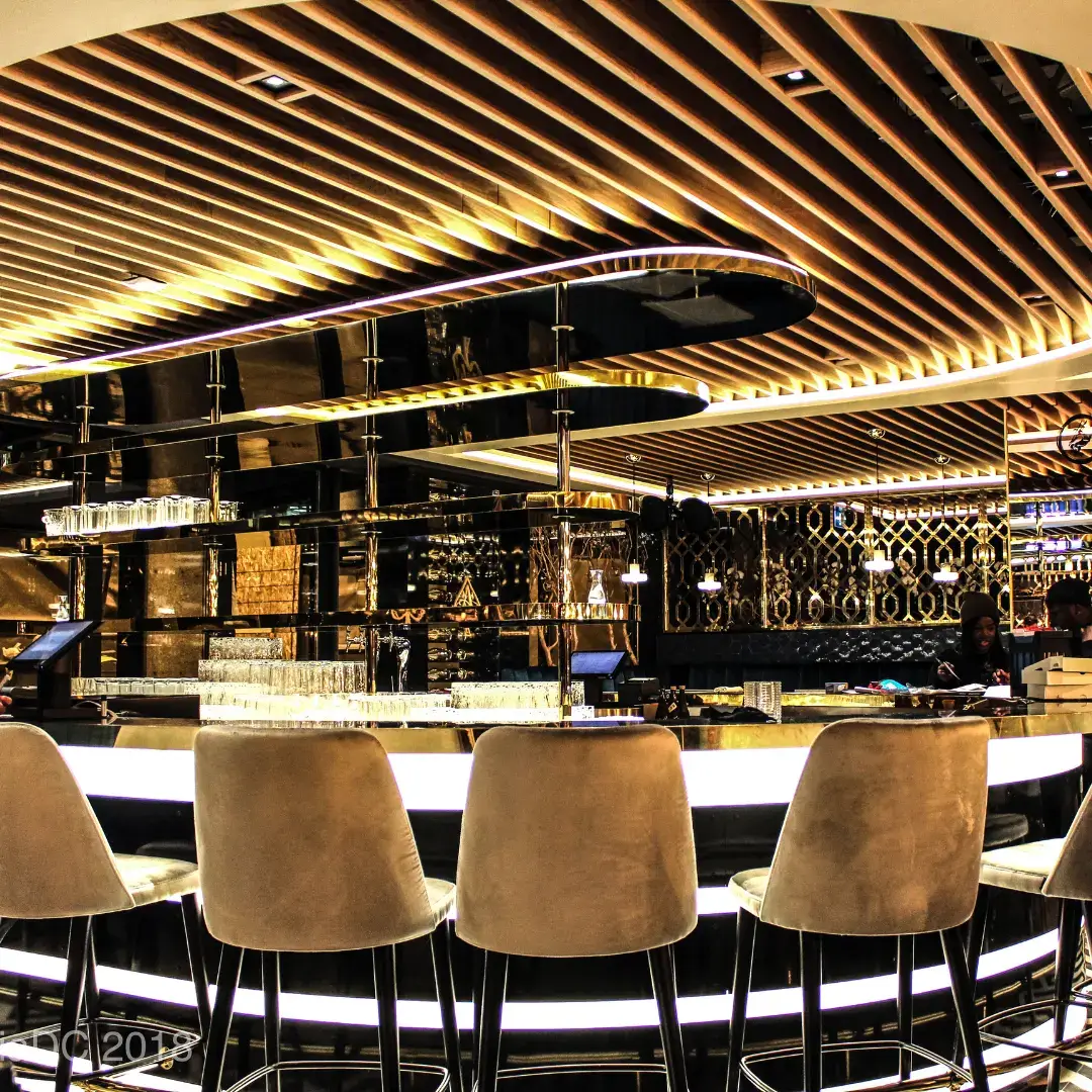 toronto bar renovation contractors